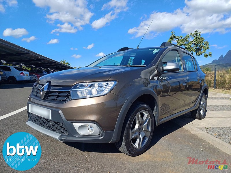 2020' Renault Sandero STEPWAY photo #2