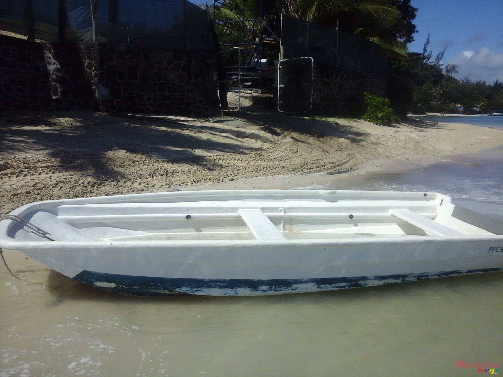 2002' Boston Whaler photo #2