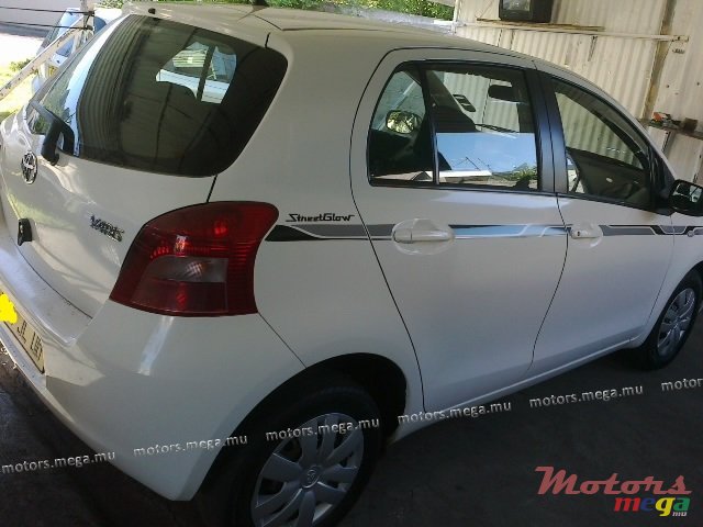 2008' Toyota Yaris photo #1