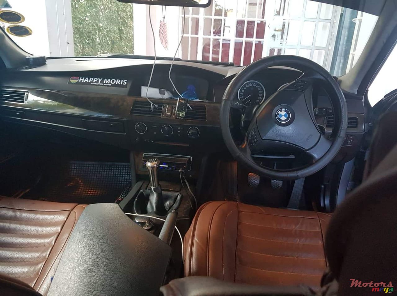 2004' BMW 520 E60 photo #1