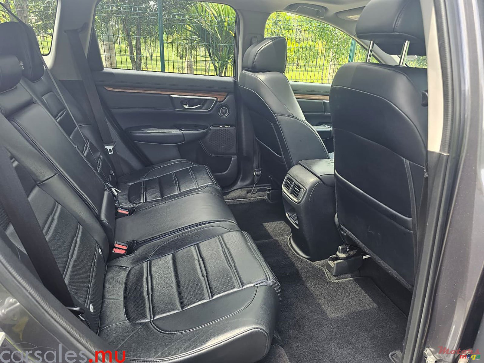 2020' Honda CR-V Turbo Exclusive AWD 1.5 photo #6