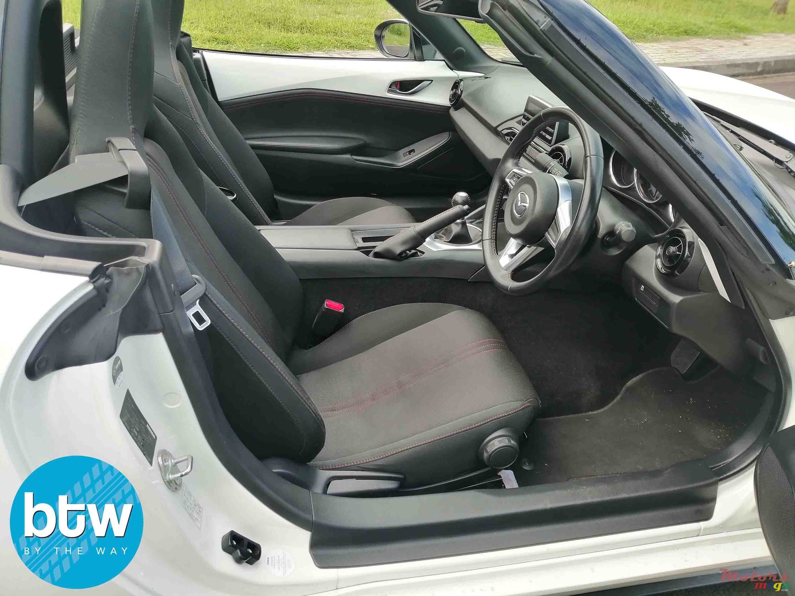 2016' Mazda MX-5 photo #4