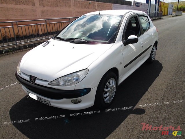 2004' Peugeot 206 photo #2