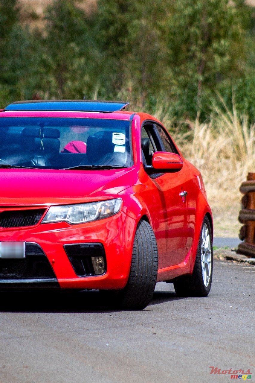 2012' Kia Cerato koup photo #1