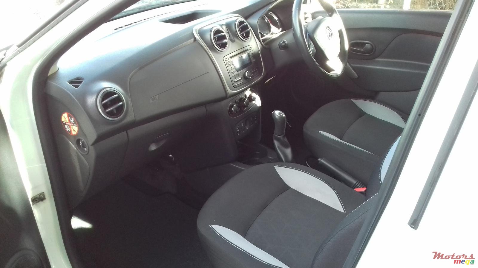 2015' Renault Sandero StepWay photo #4