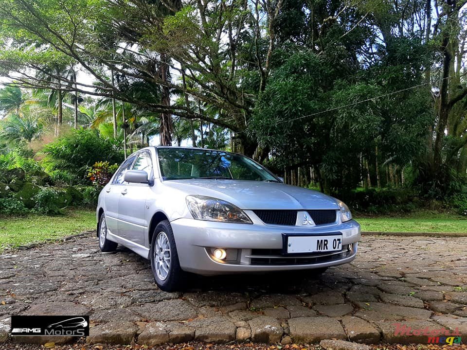2007' Mitsubishi Lancer photo #1