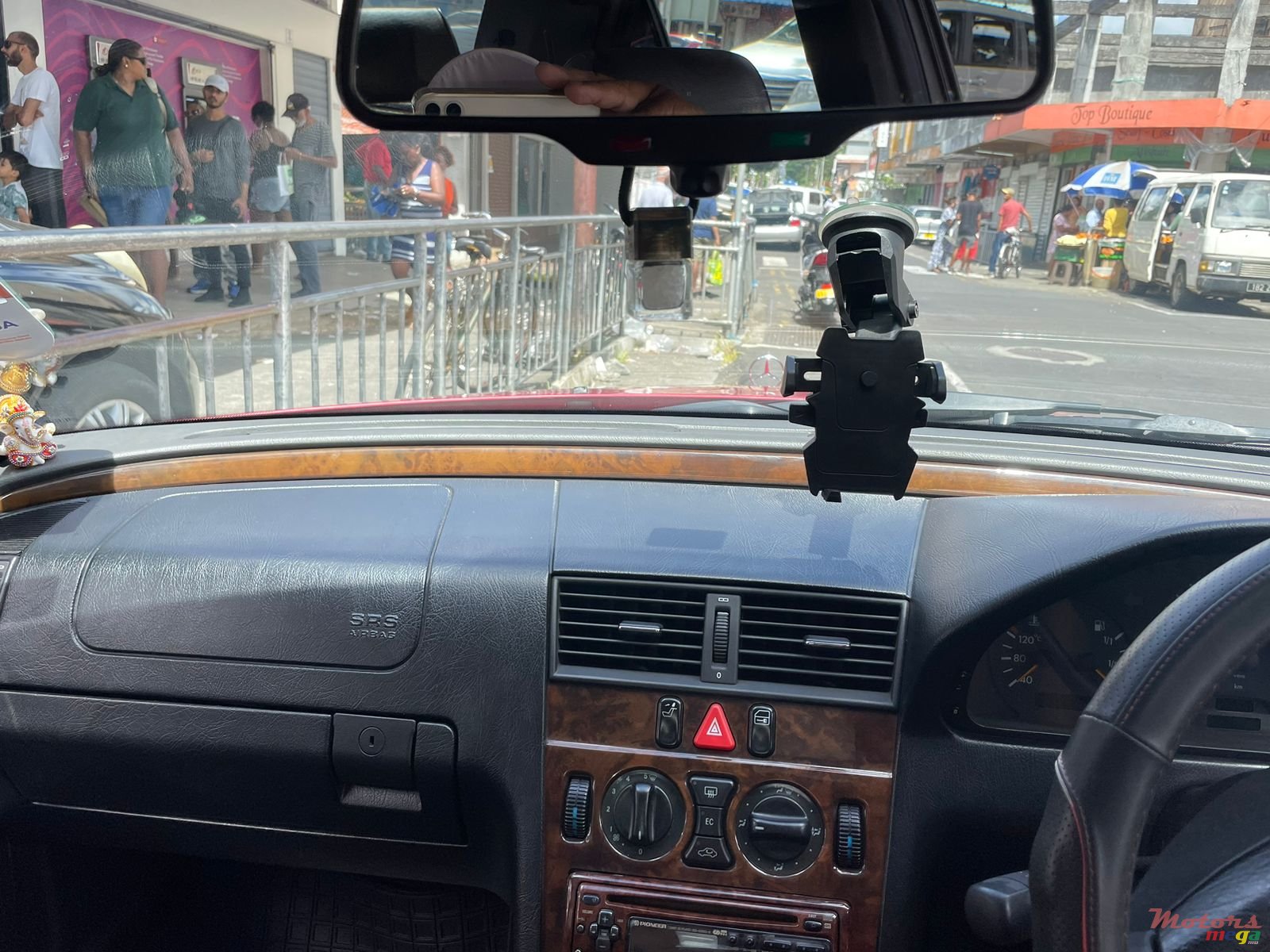 1996' Mercedes-Benz 250 None photo #5