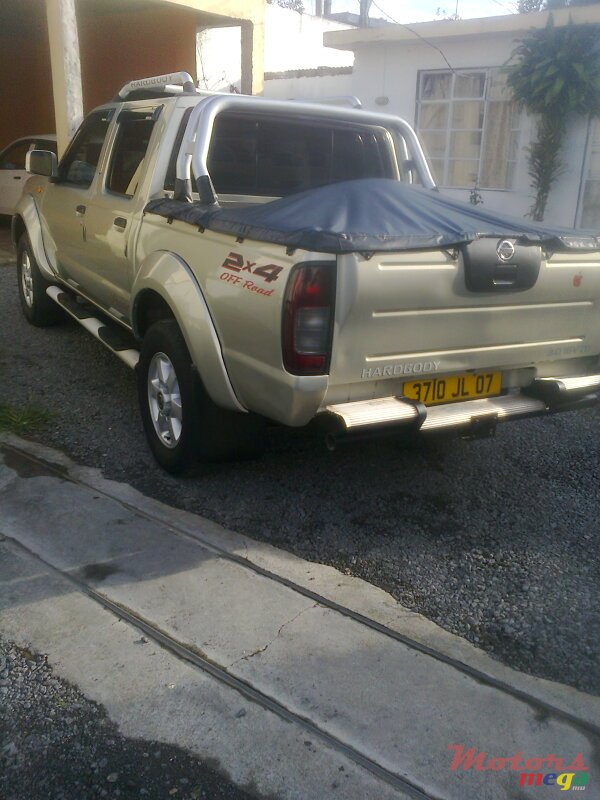 2007' Nissan Hardbody PREDATOR photo #3