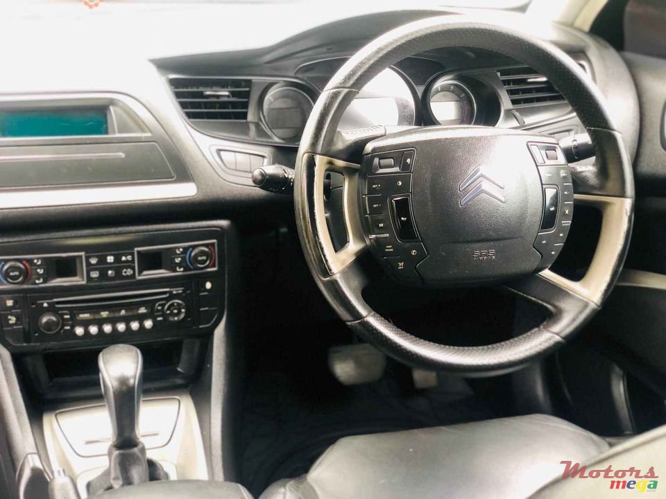 2011' Citroen C5 1.6L AUTOMATIC photo #4