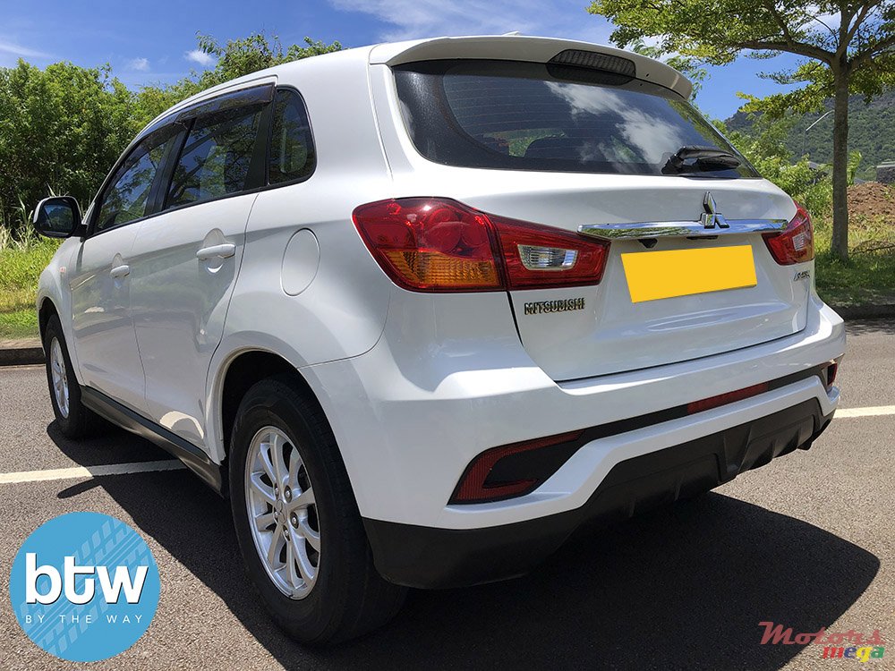 2018' Mitsubishi ASX photo #3