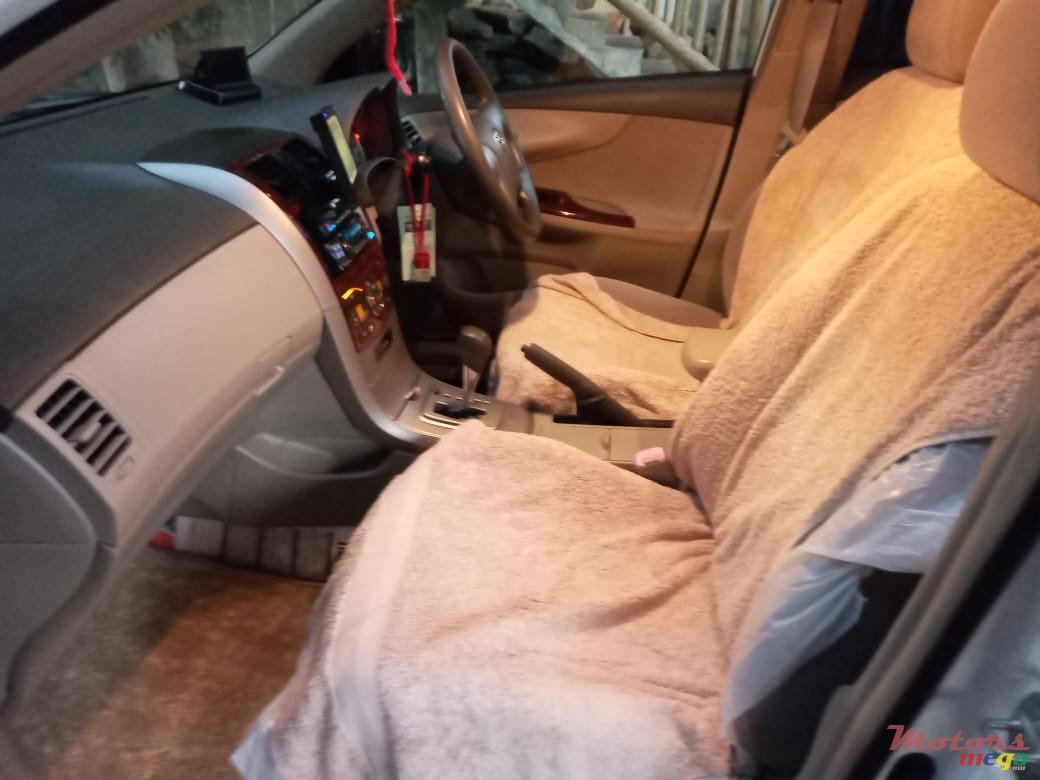 2010' Toyota Axio photo #3