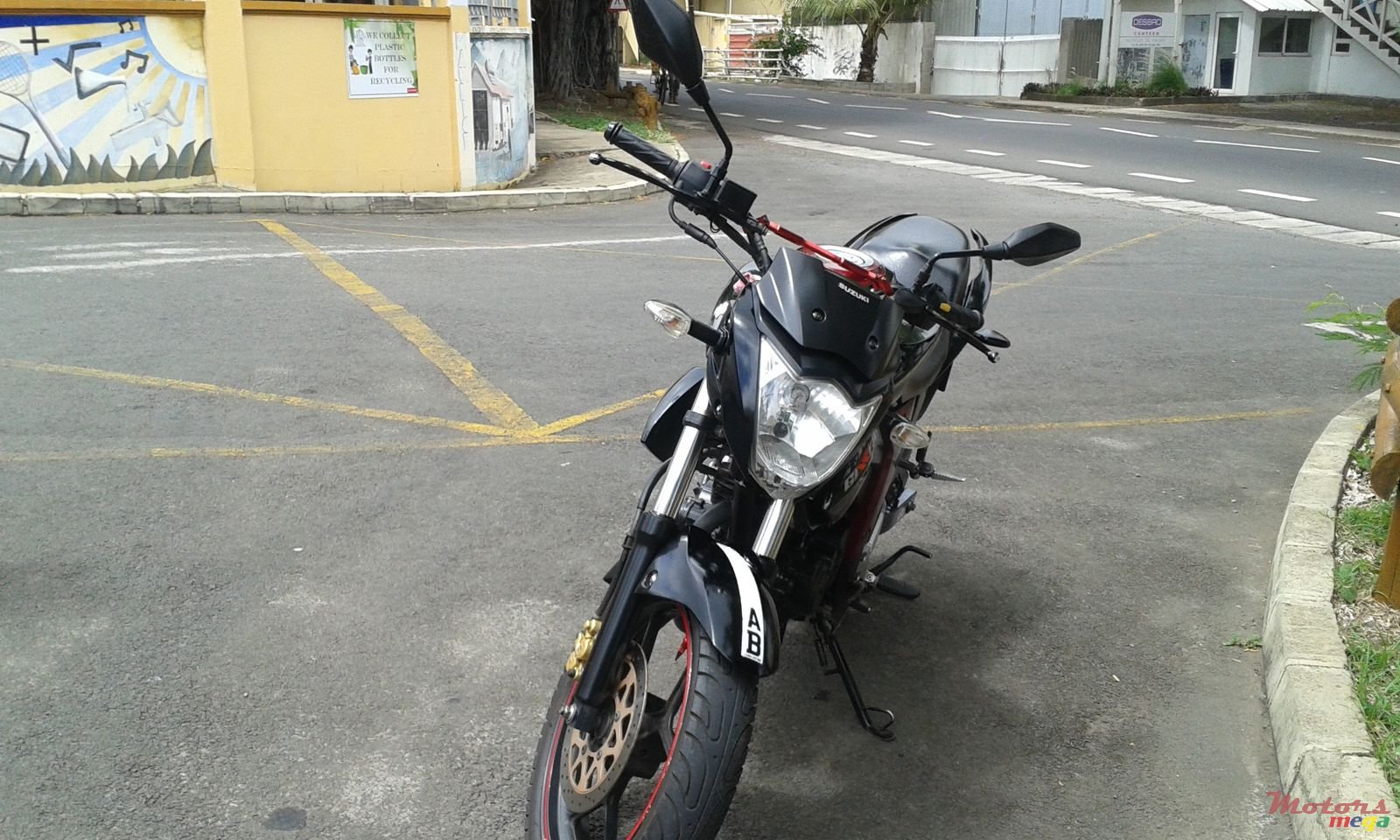 2016' Suzuki Gixxer photo #6