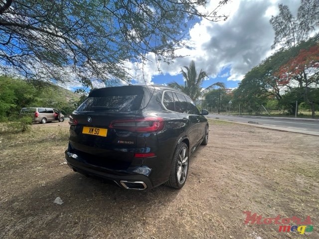 2020' BMW X5 M50I photo #4