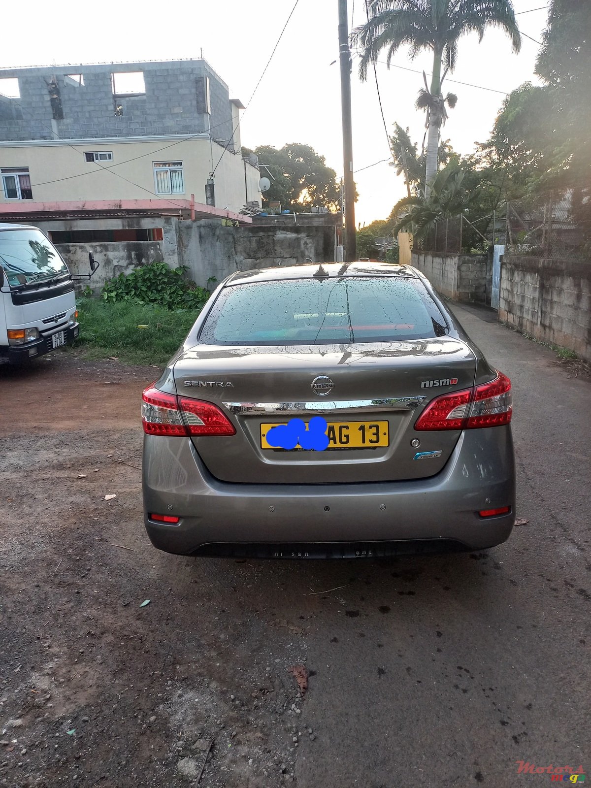 2013' Nissan Sentra photo #2