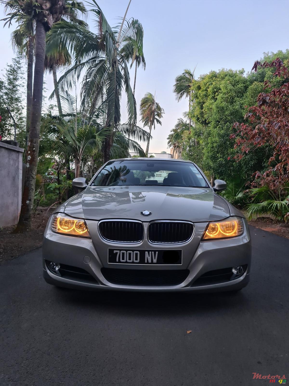 2008' BMW 320 Automatic photo #1