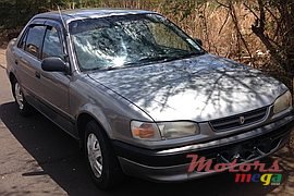 1996' Toyota Corolla saloon photo #2