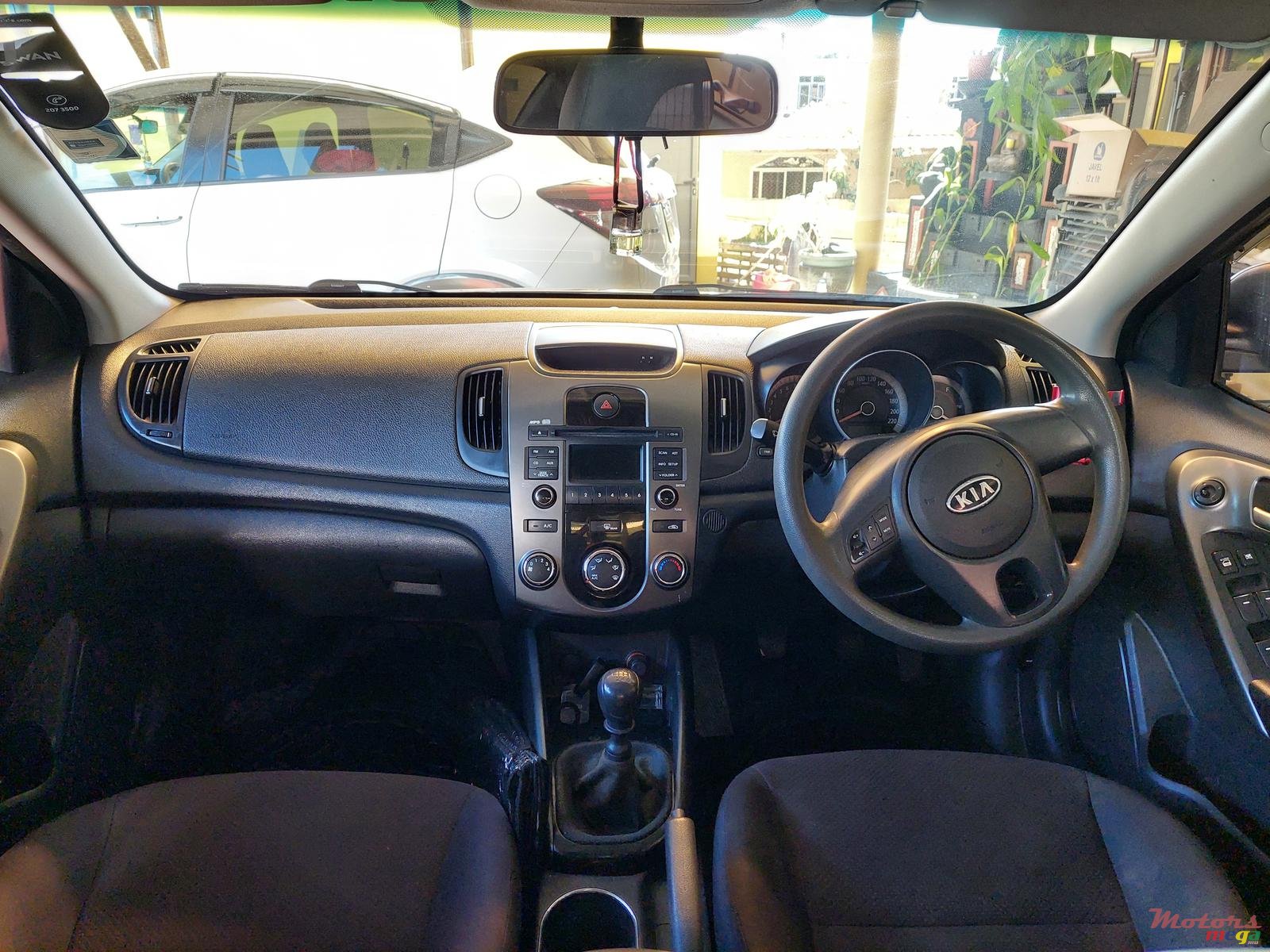 2011' Kia Cerato photo #4