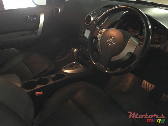 2013' Nissan Qashqai TEKNA J10 photo #2