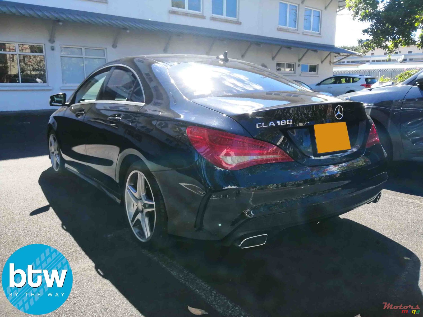 2014' Mercedes-Benz CLA 180 AMG photo #2