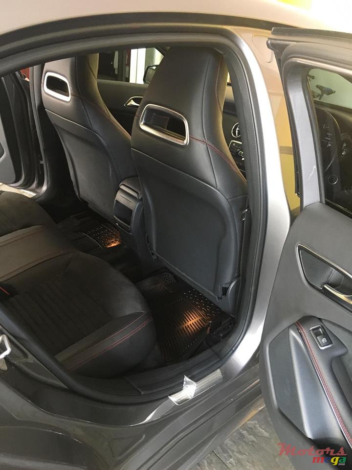 2013' Mercedes-Benz A 180 photo #6