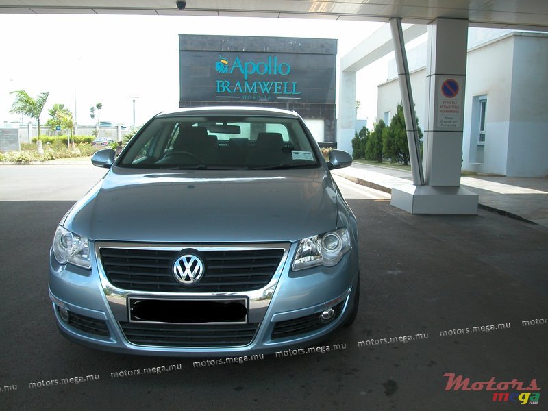 2007' Volkswagen passat  1.6  fsi photo #1