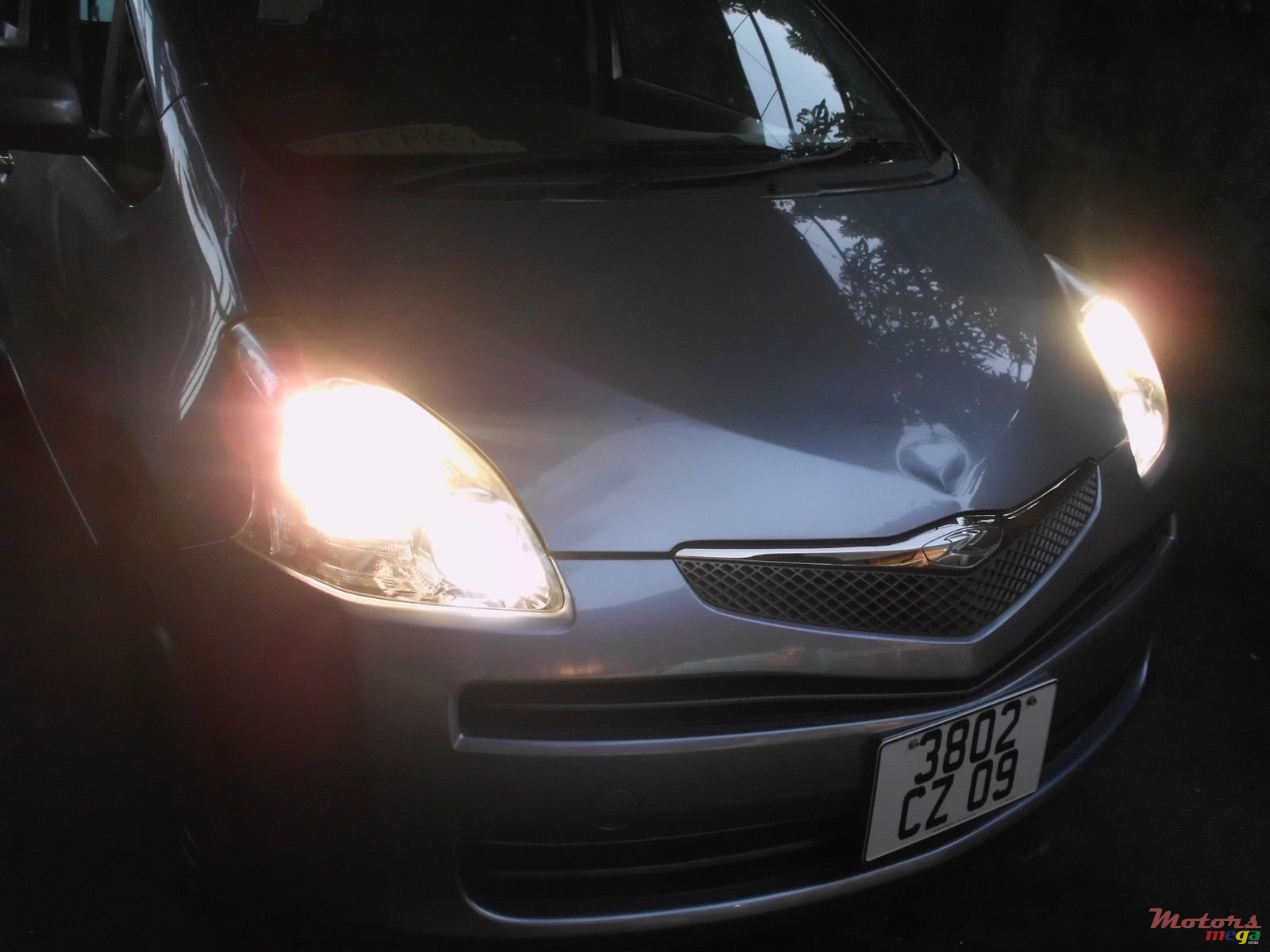 2009' Toyota ORIGINAL condition photo #1