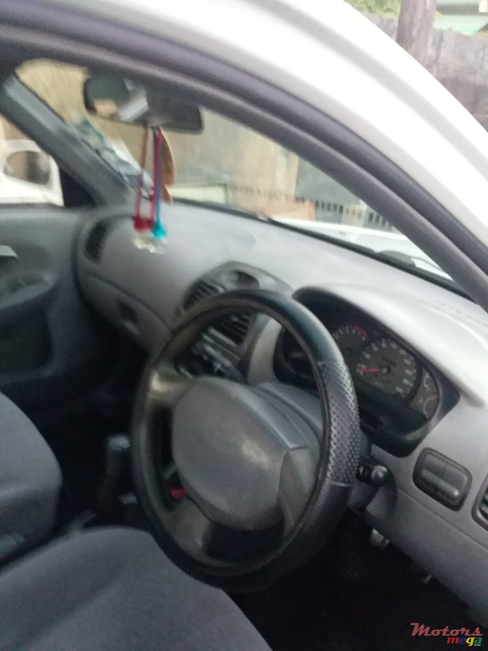 2001' Hyundai photo #4