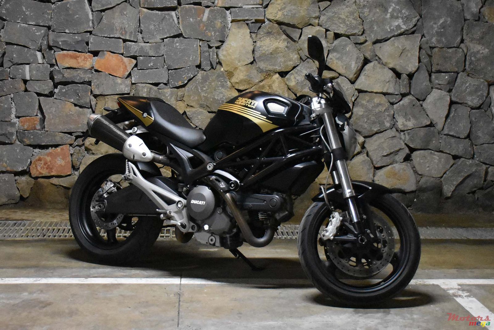 2010' Ducati photo #1