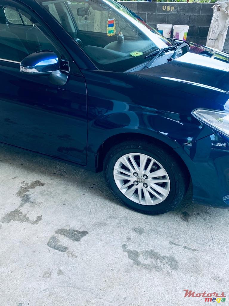 2015' Toyota Axio Grade G photo #6