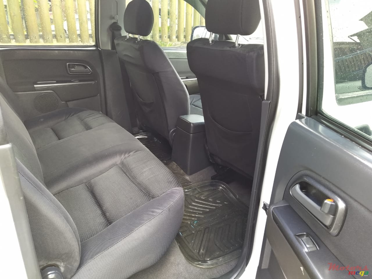 2010' Isuzu KB Series photo #6