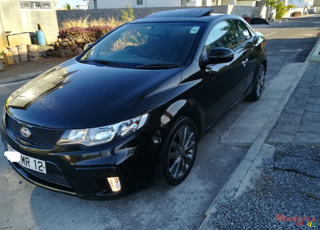 2012' Kia Cerato Koup photo #2