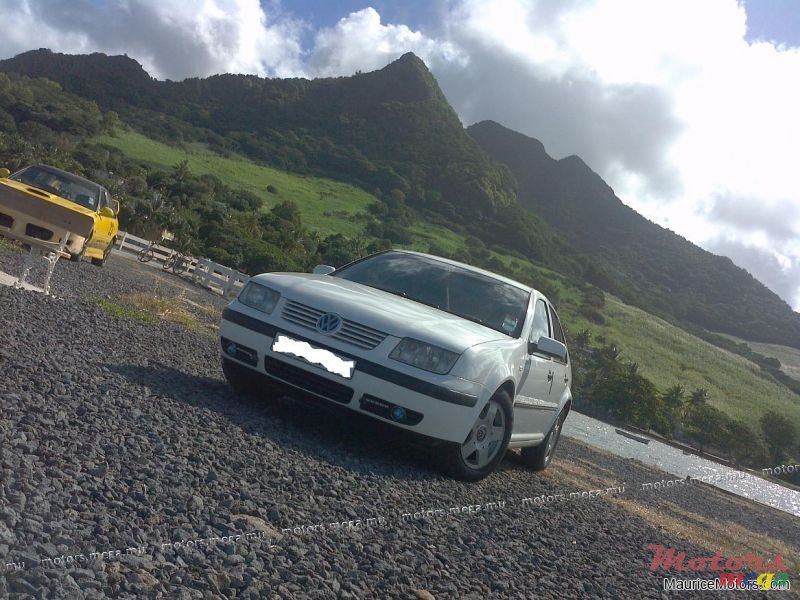 2001' Volkswagen Jetta photo #2