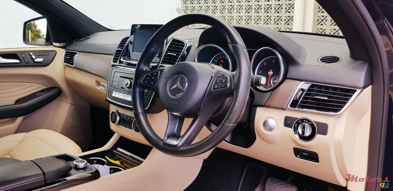 2017' Mercedes-Benz GLE 350d photo #6