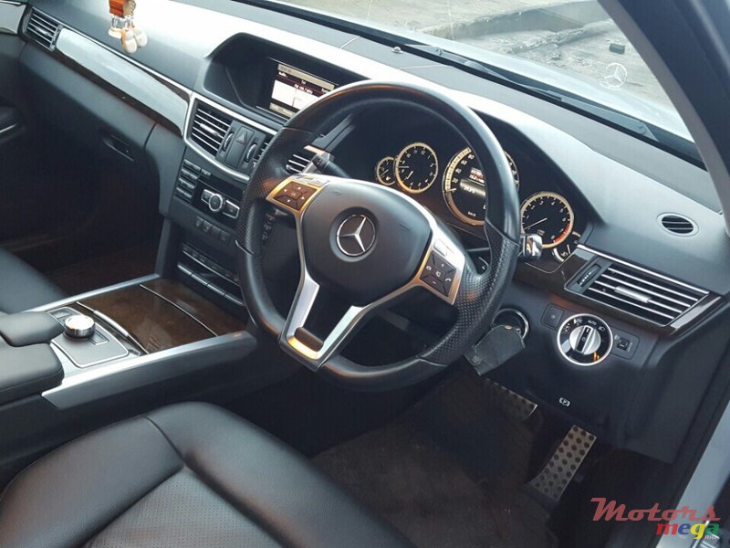 2013' Mercedes-Benz E-Class photo #4