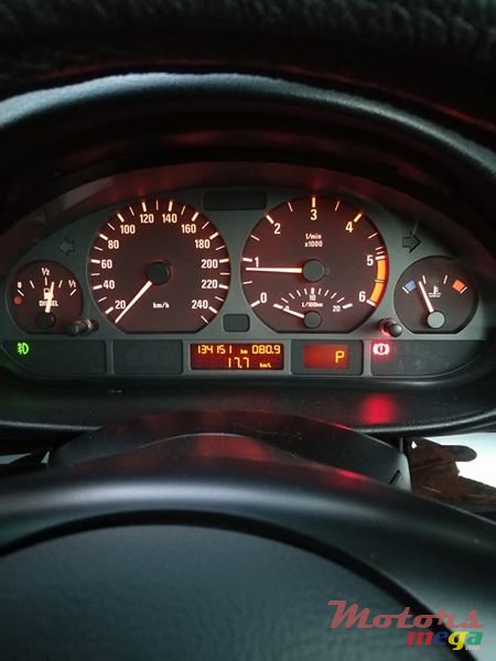 2002' BMW 3 Series E46 320D photo #5