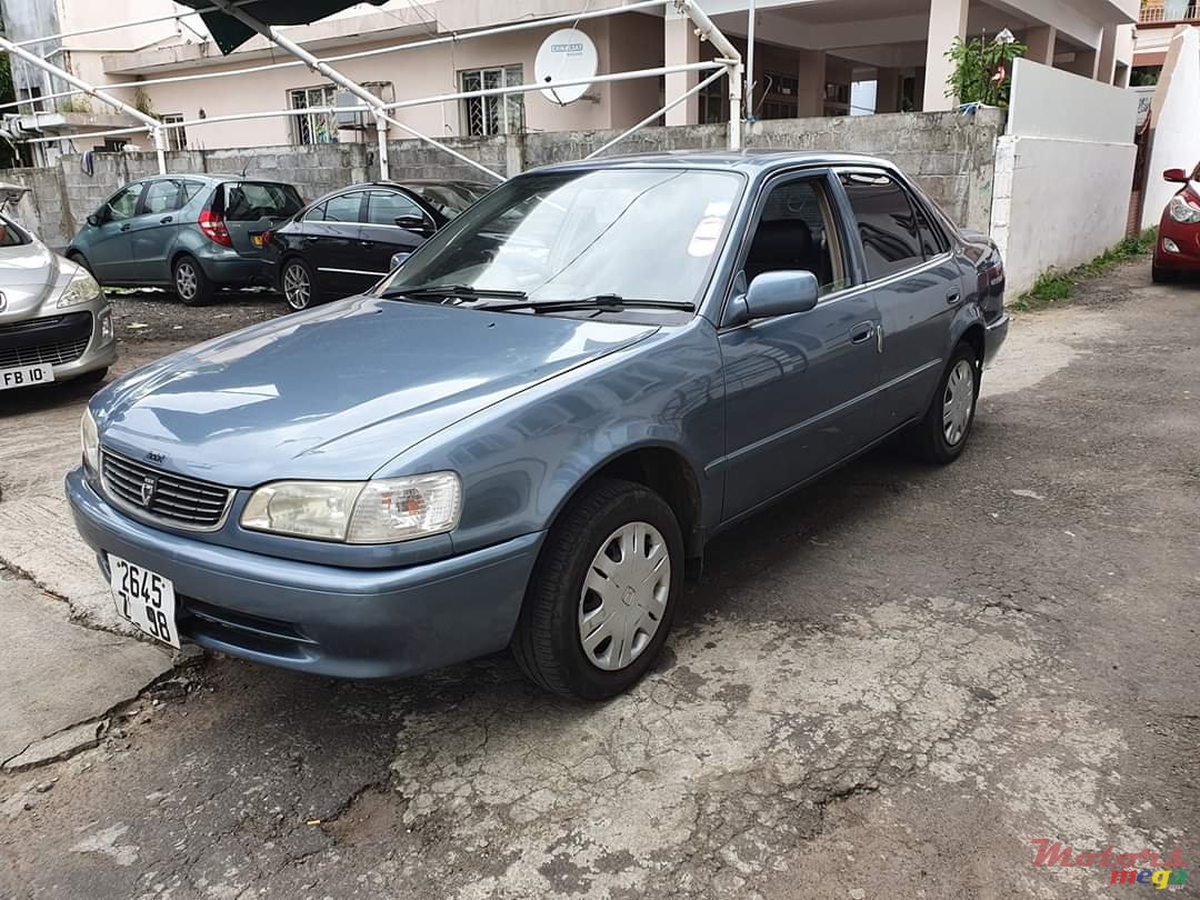 1998' Toyota photo #2