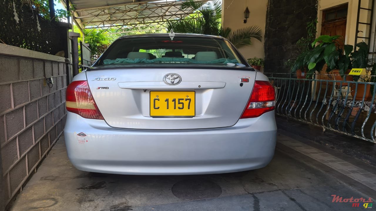 2011' Toyota Axio photo #2