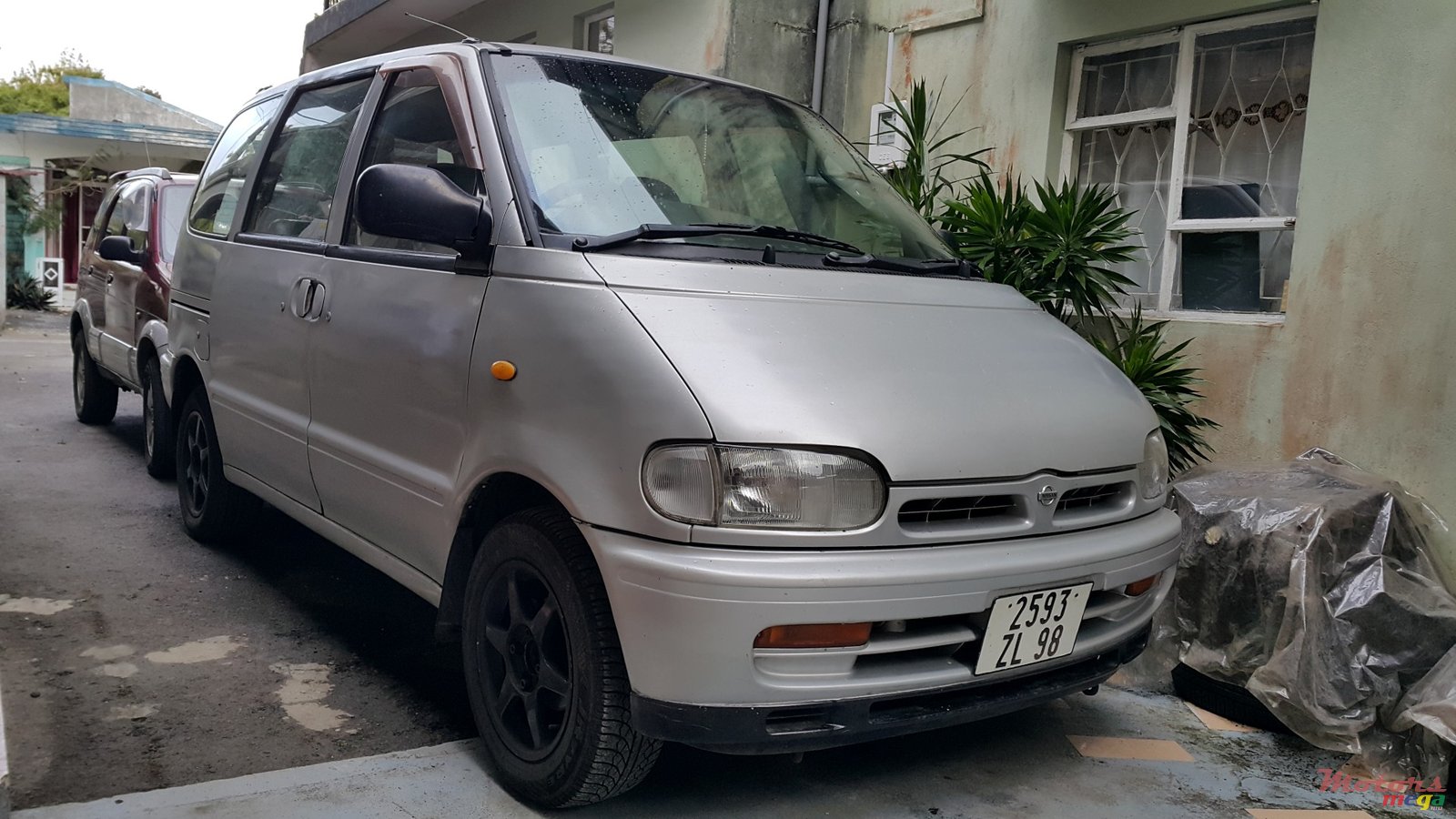 1998' Nissan Serena G.V photo #1