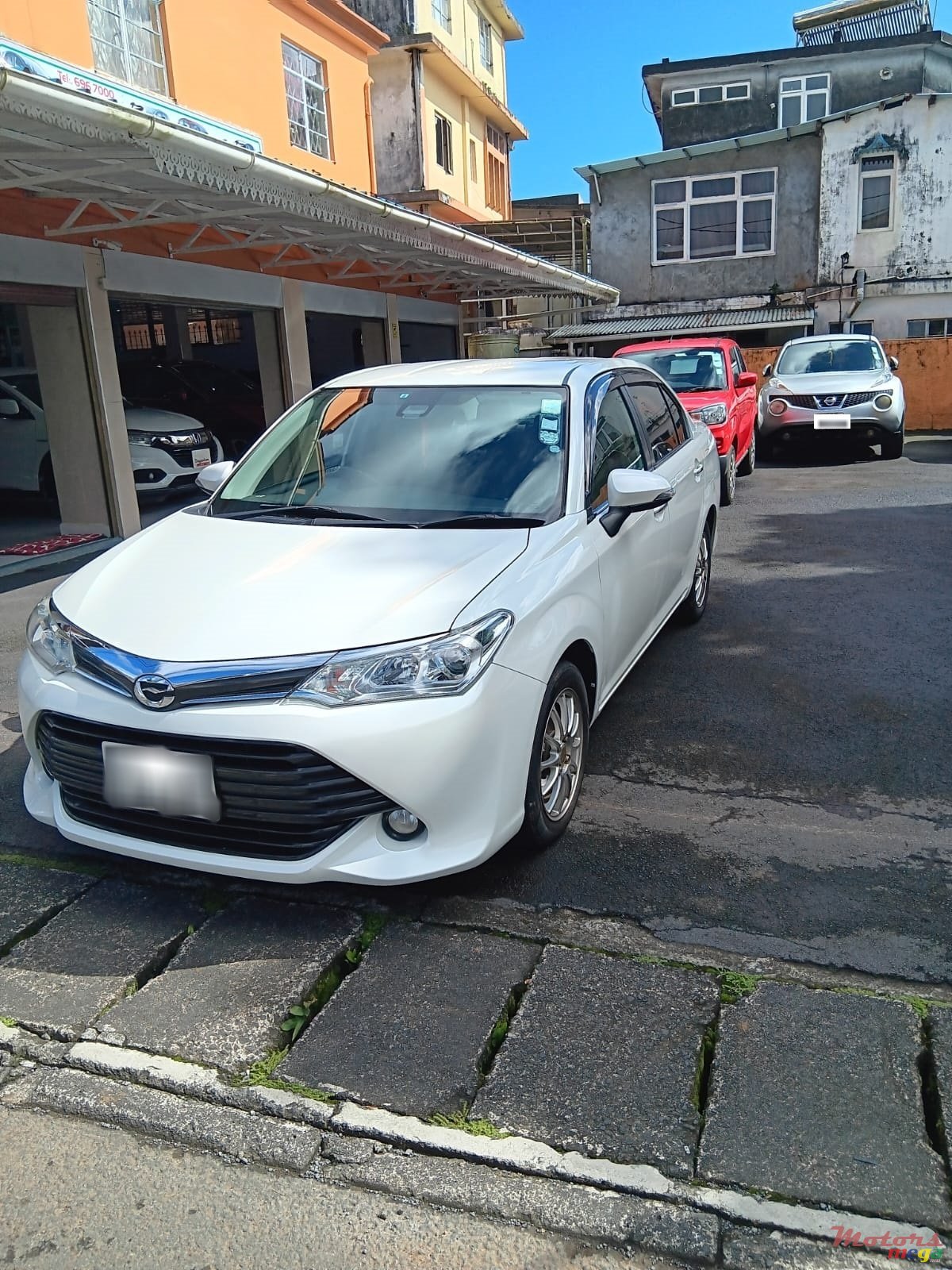 2015' Toyota Axio G photo #2