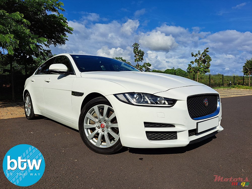 2016' Jaguar XE photo #1