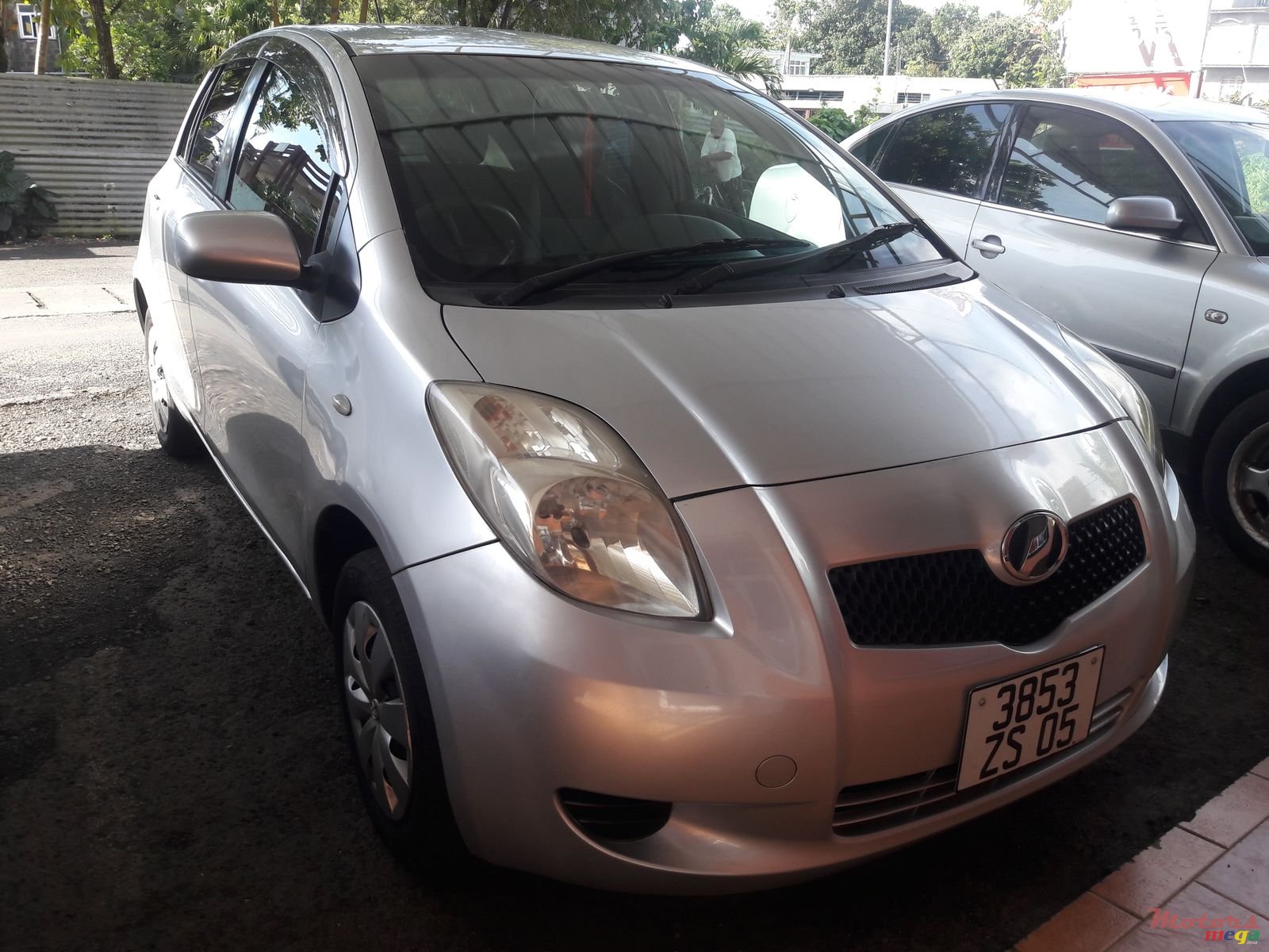 2005' Toyota Automatic Keyless photo #2