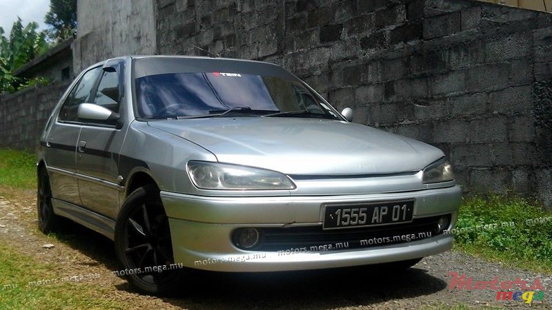 2001' Peugeot 306 sport photo #1