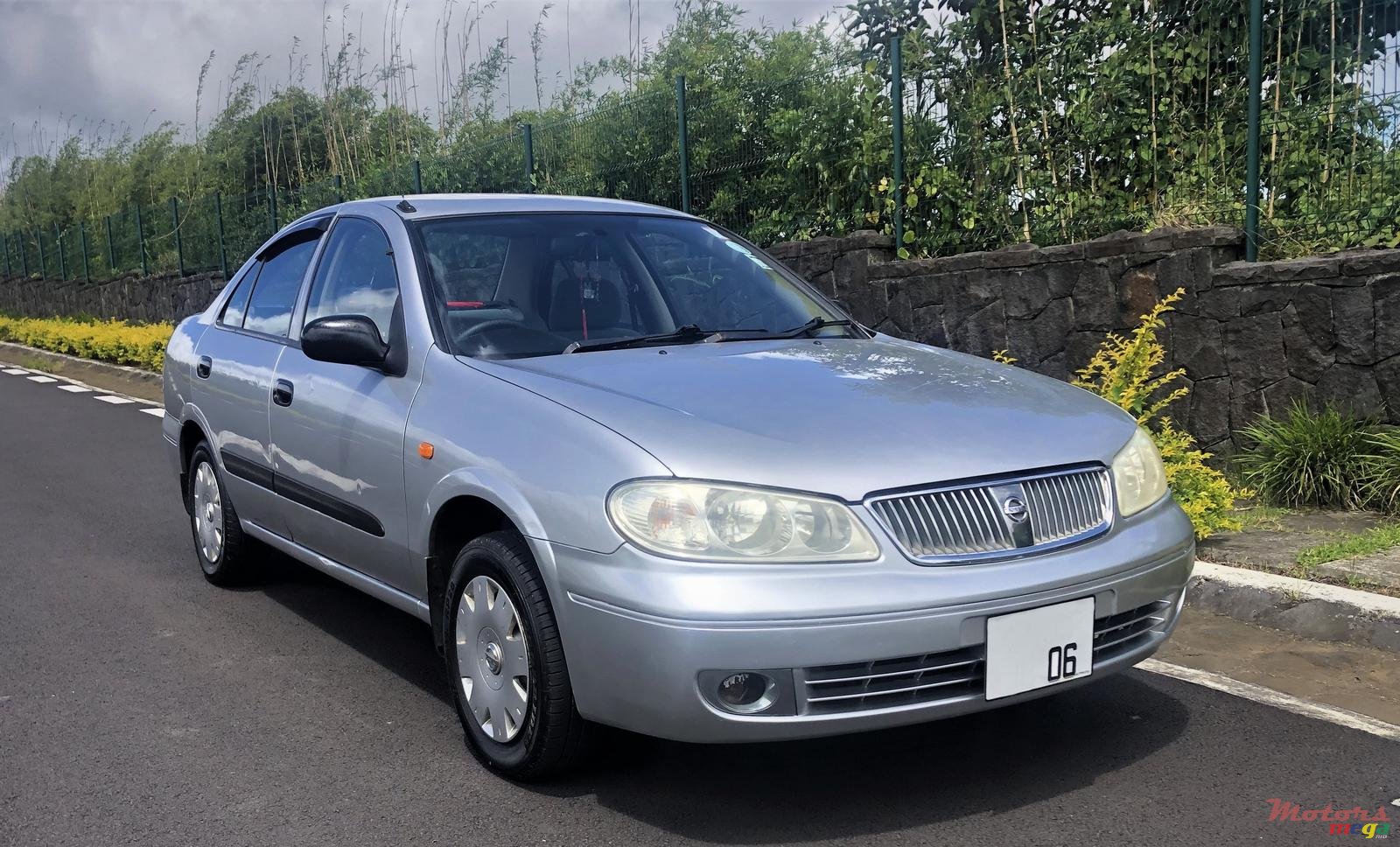 2006' Nissan Sunny photo #2
