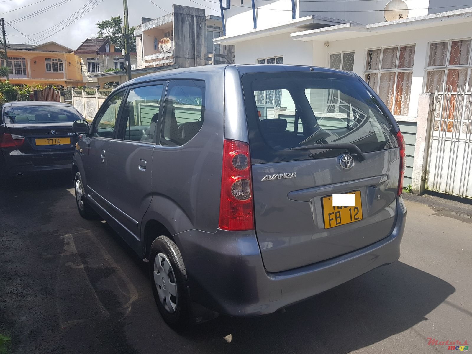 2012' Toyota Avanza 7seater photo #3