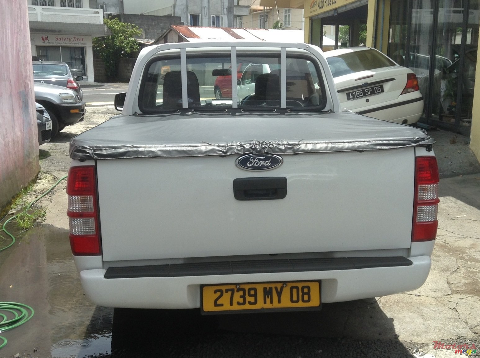 2008' Ford Focus photo #3