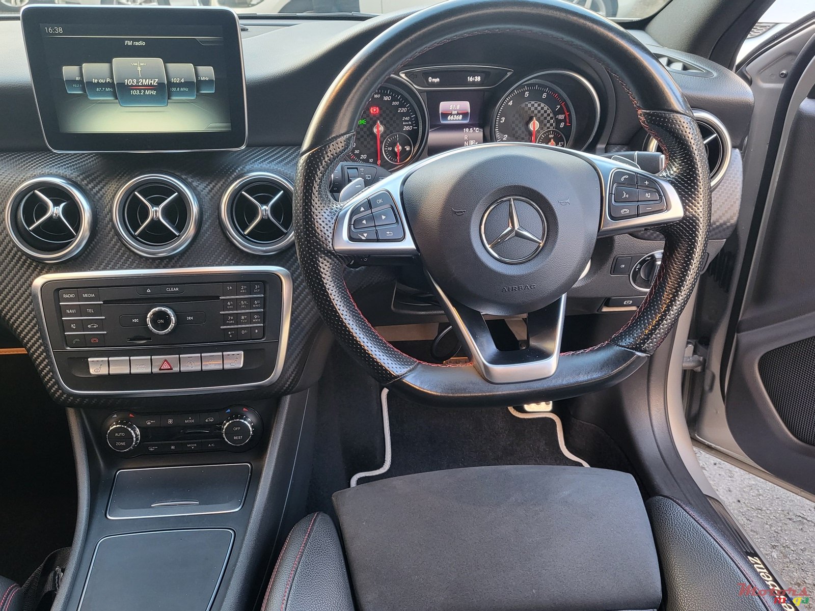 2016' Mercedes-Benz A 180 photo #7