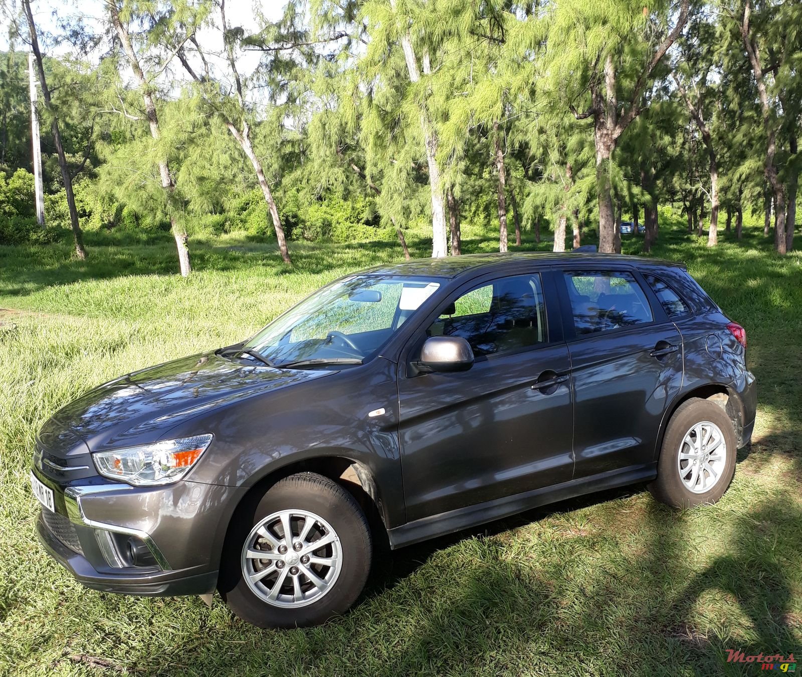 2018' Mitsubishi ASX photo #2