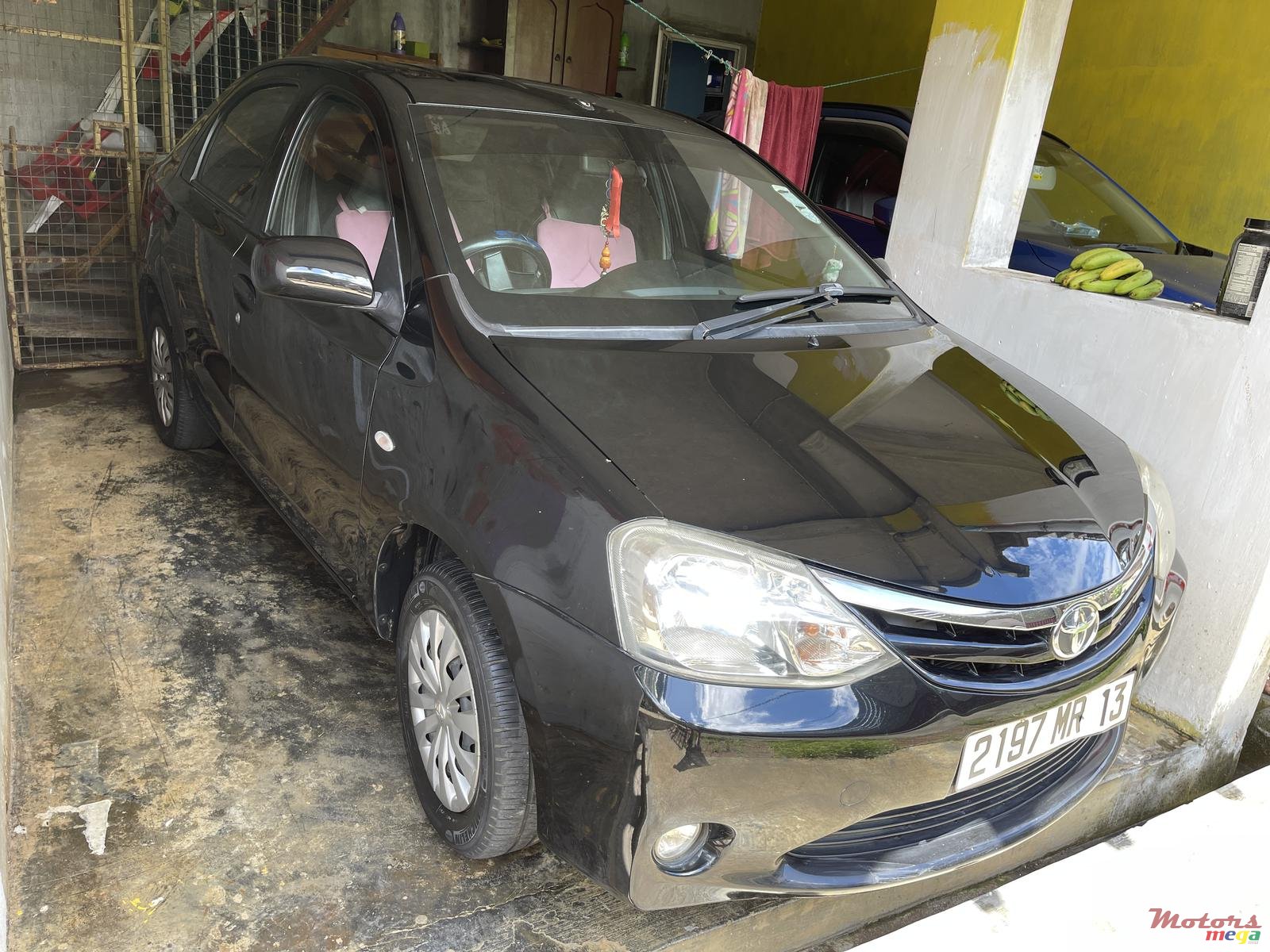 2013' Toyota Ethios photo #1