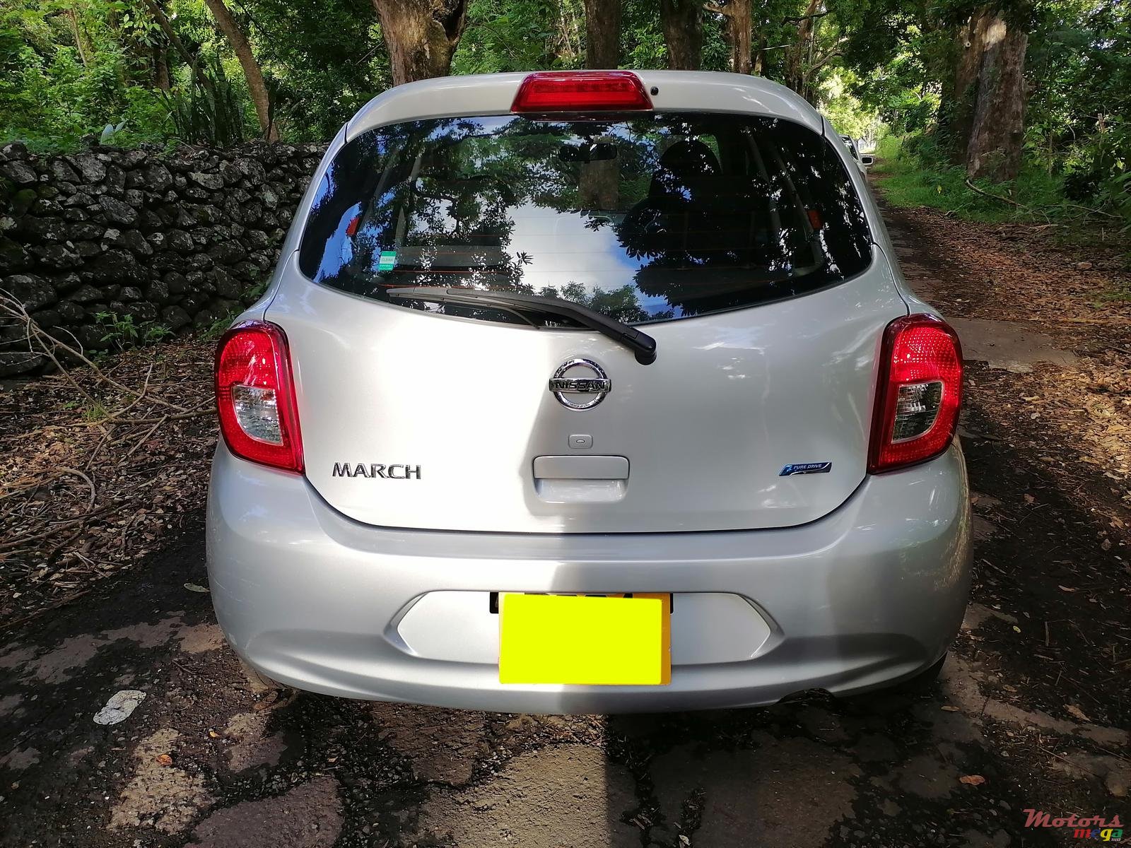 2014' Nissan March photo #6