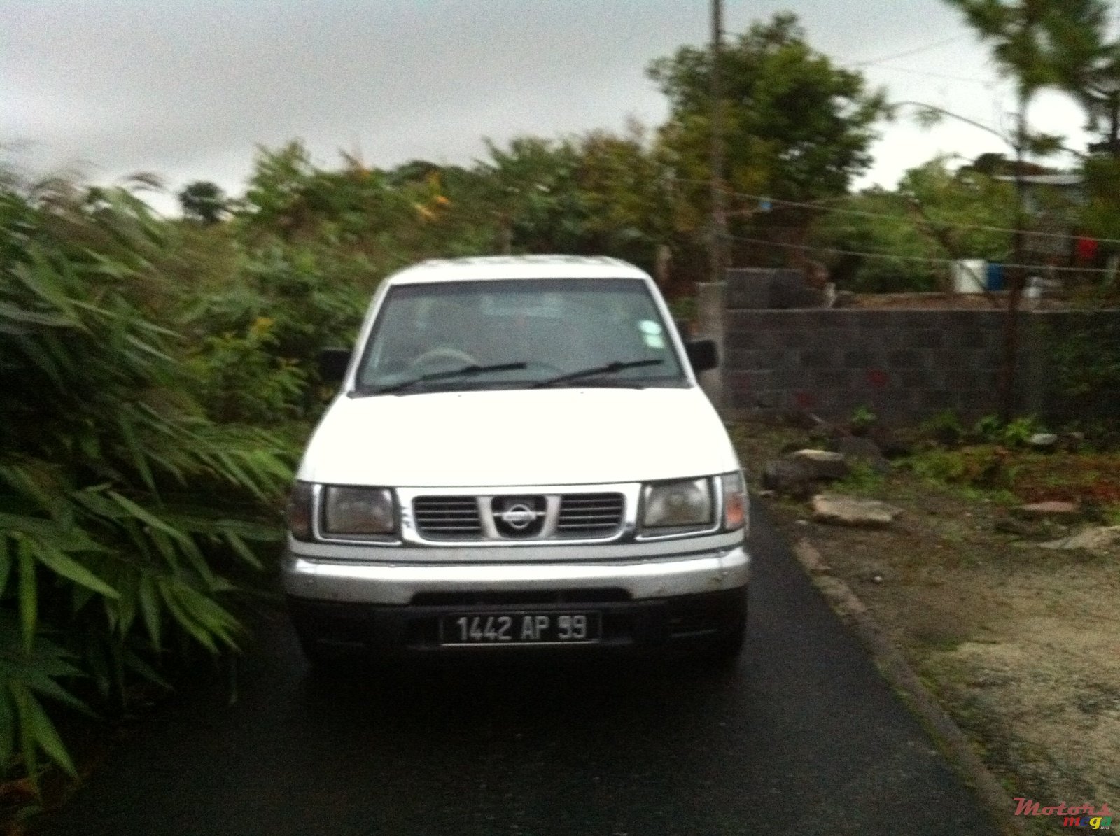 1999' Nissan Navara jantes cosmic /accessories  photo #1